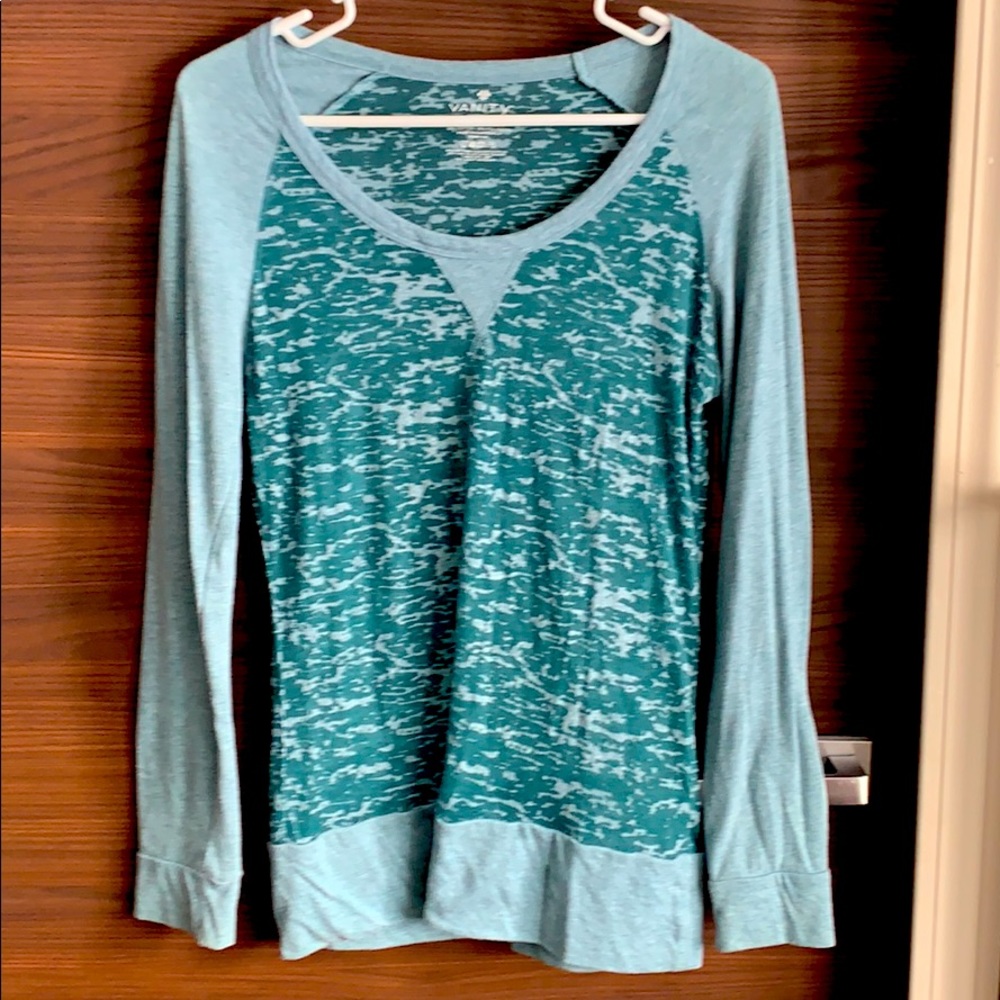 Vanity Essentials Burn out long sleeve